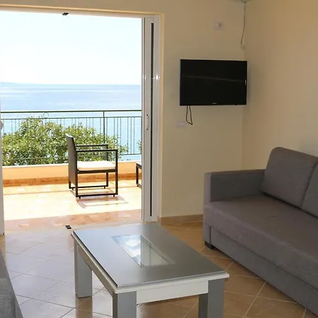 Апартаменты Plumeria Sea View