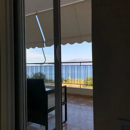 Plumeria Sea View Апартаменты Саранда